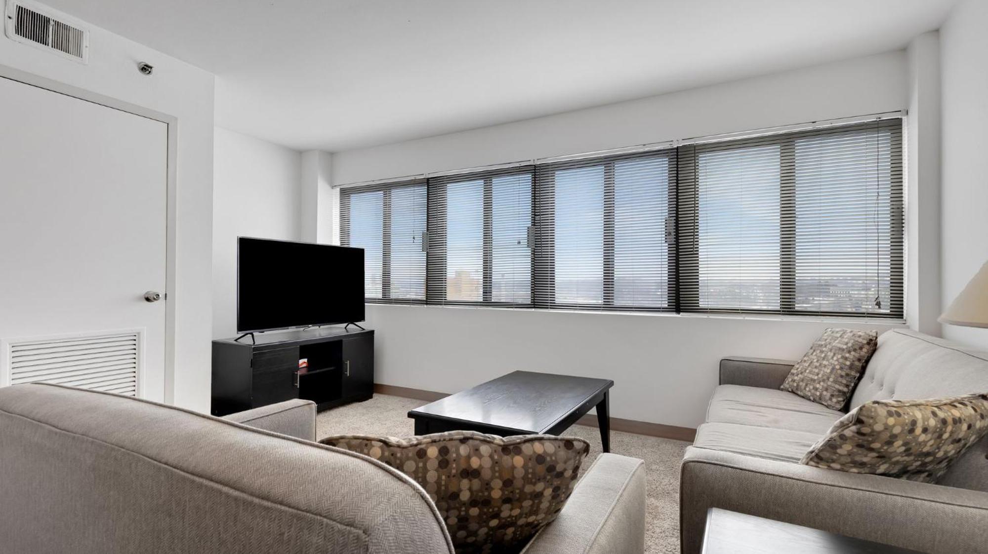 Apartment Pp 1203 Corporate 1br, Pool, Free Parking, Gym Harrisburg