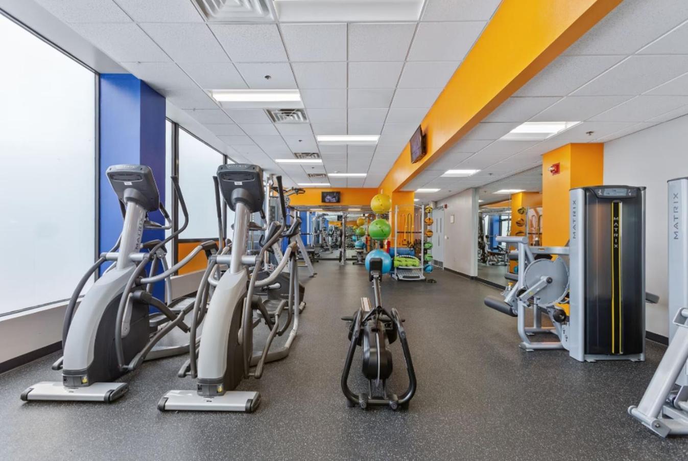 Pp 1203 Corporate 1br, Pool, Free Parking, Gym Apartment Harrisburg