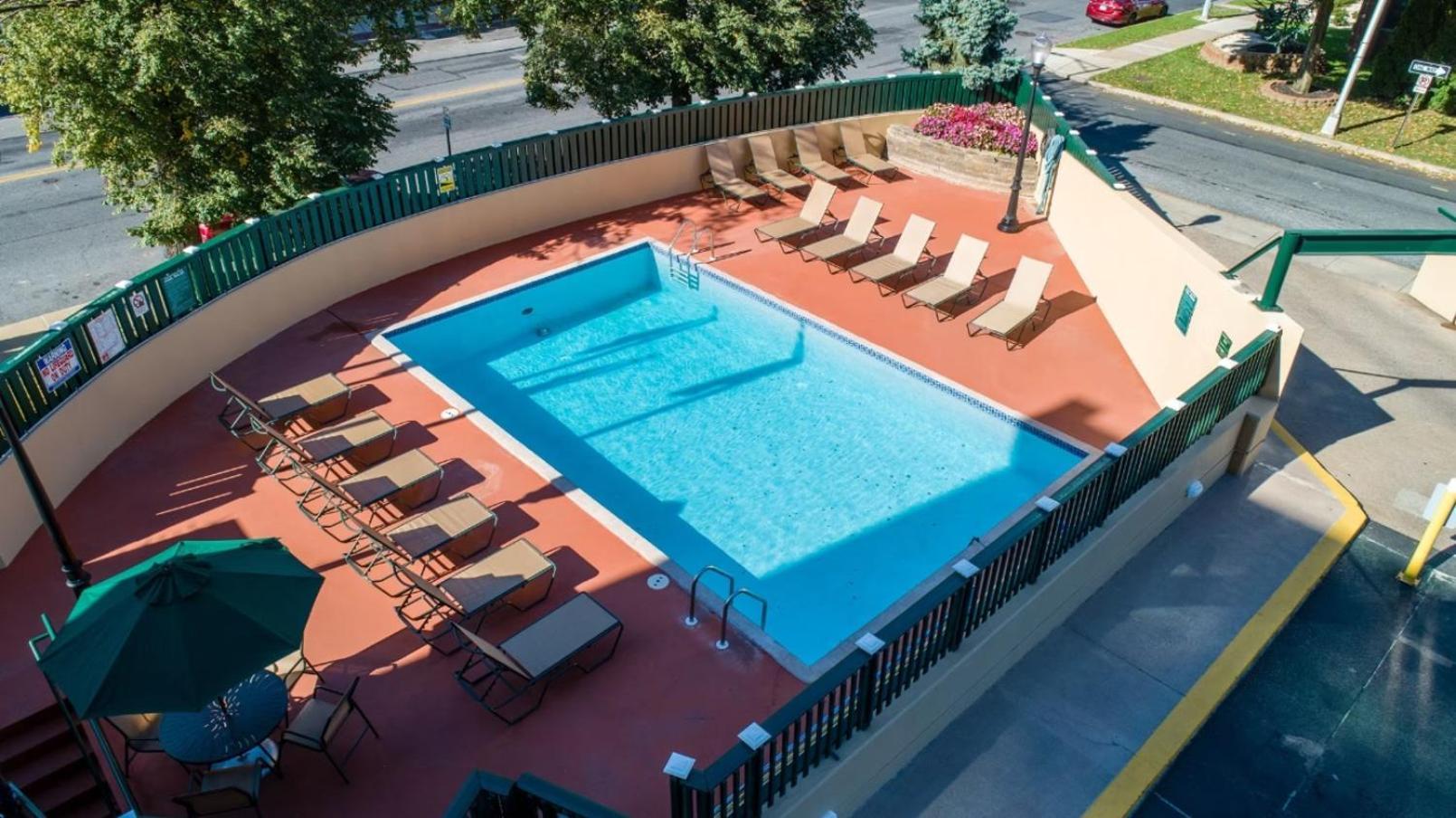 Pp 1203 Corporate 1br, Pool, Free Parking, Gym